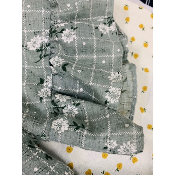 Đầm babydoll hoa nhí xám tiểu thư