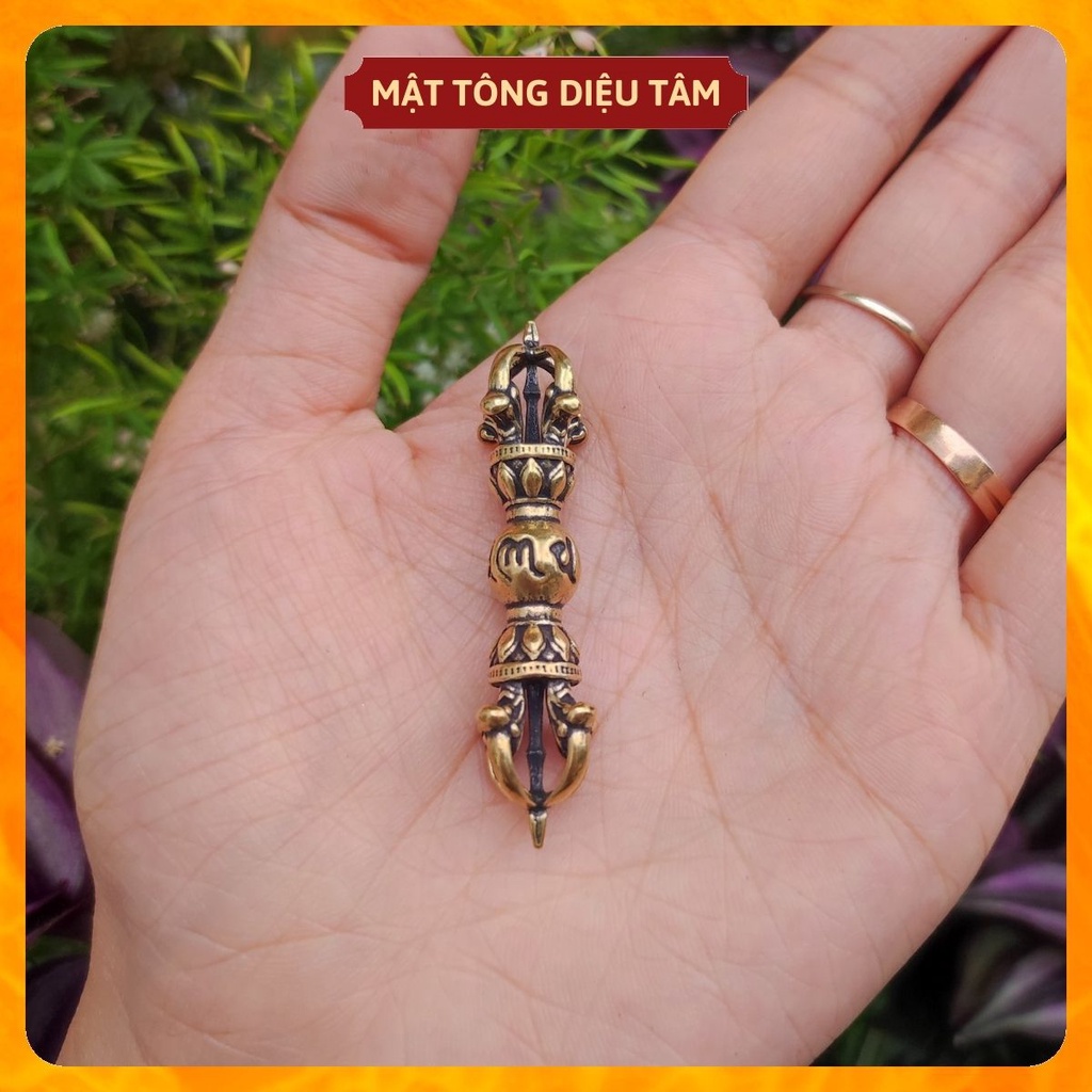 Chày kim cang chuỳ kim cương pháp khí mật tông phong thuỷ cầu bình an may mắn có chữ om 5cm