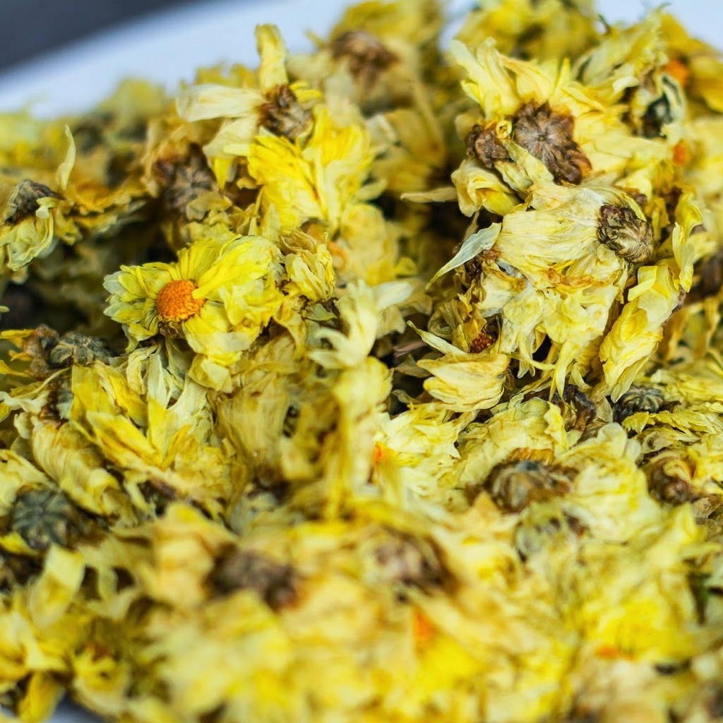 Trà Hoa Cúc Vàng 100g (Cúc Bánh) Sấy Khô Nguyên Bông (Sạch, Thơm), Hoa Cúc Vàng Giúp Đẹp Da, Ngủ Ngon