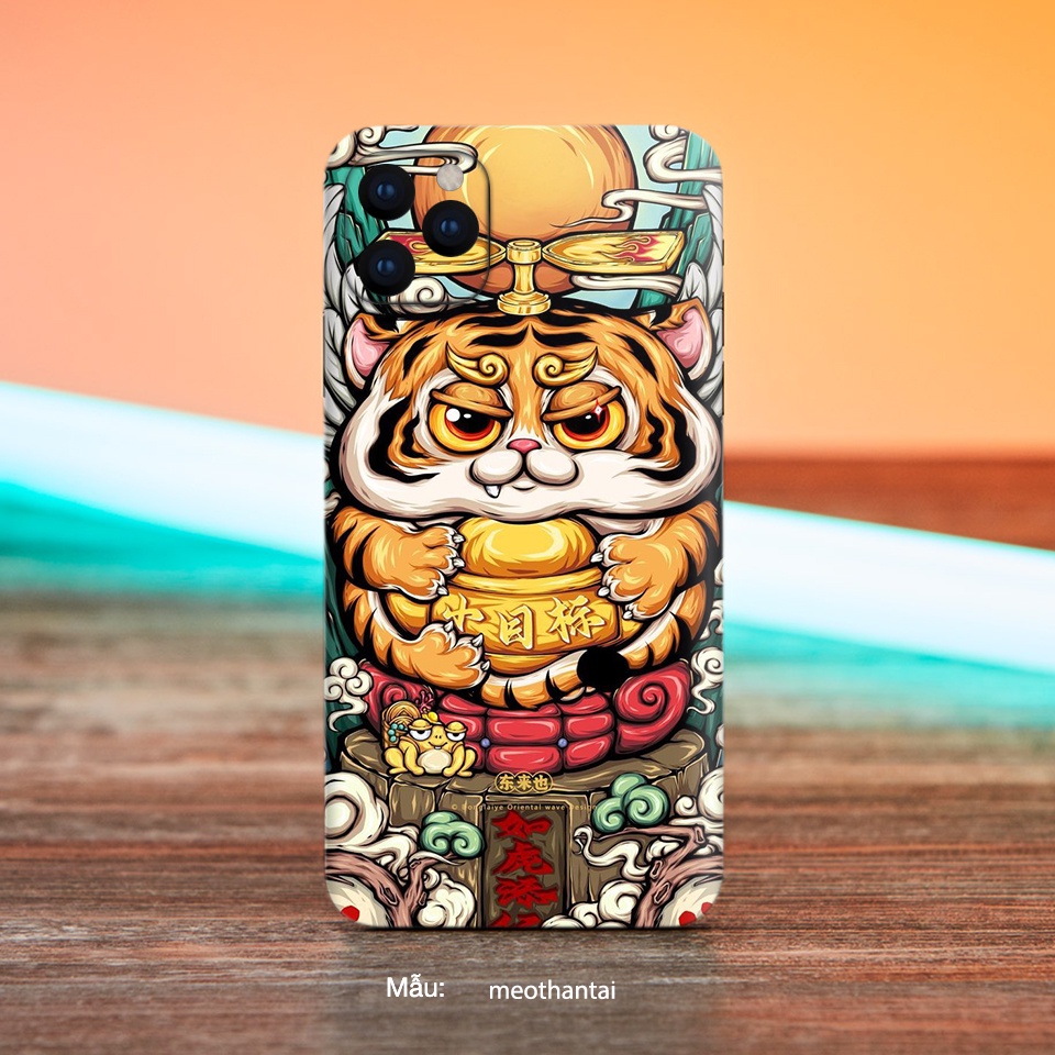 Dán Skin điện thoại hinh Mèo Thần Tài, Cho Iphone 6/ 7/ 8/ X/ XS/ XS Max/ 11/ 11 Pro Max Và Các Dòng Máy Android