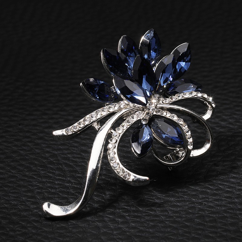 Bộ sưu tập cài áo đính đá sang trọng GC302 và các mẫu khác