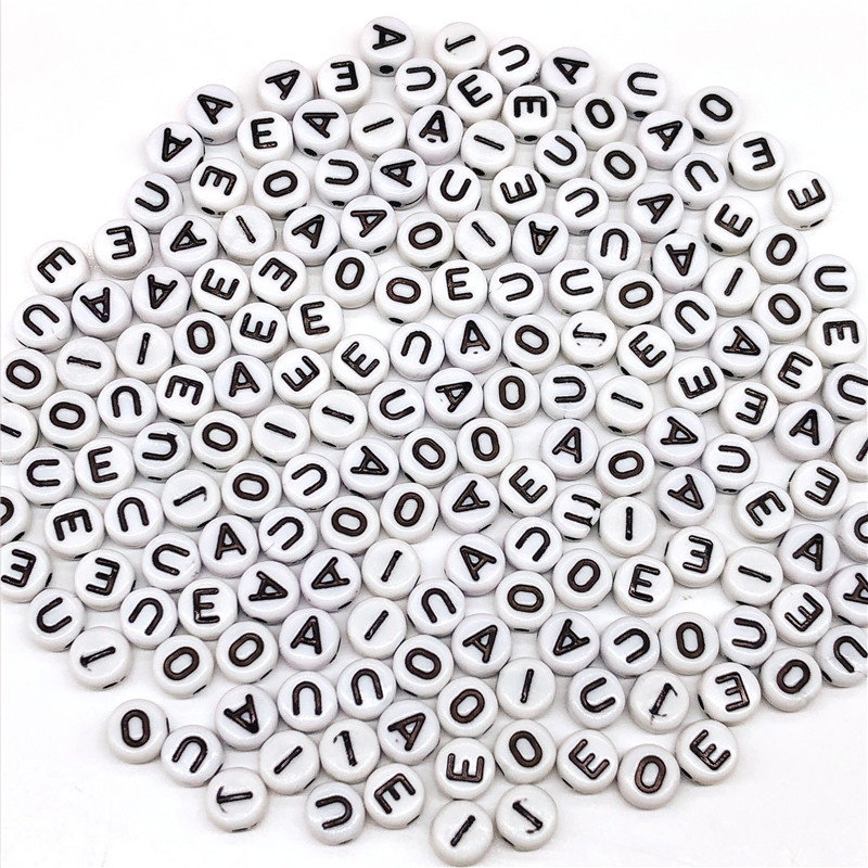 Bộ 50 hạt nhựa Acrylic 6mm khắc chữ cái và chữ I O/U