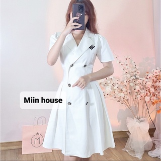 Váy cổ vest logo dập ly