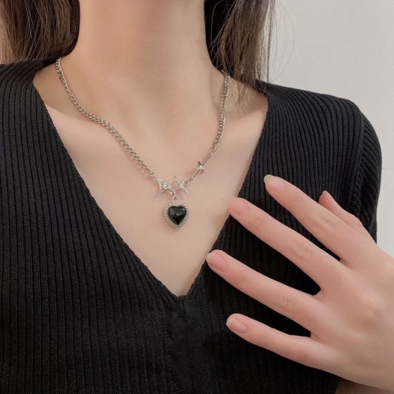 Vòng Cổ Dây Xích Mặt Thánh Giá Ngôi Sao Trái Tim Màu Đen Phong Cách Punk Hiphop Thời Trang Cho Nữ