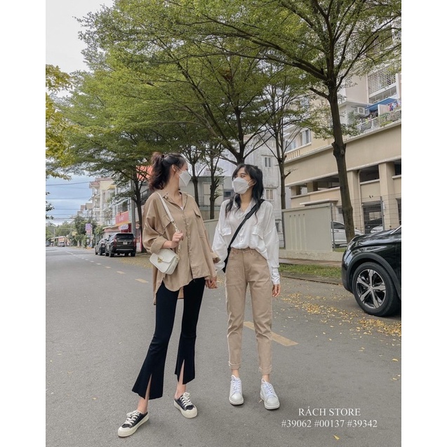 Áo Sơ Mi 2 Túi Hộp Tay 3 Nút - Quần Loe Trơn Xẻ Lai 8499