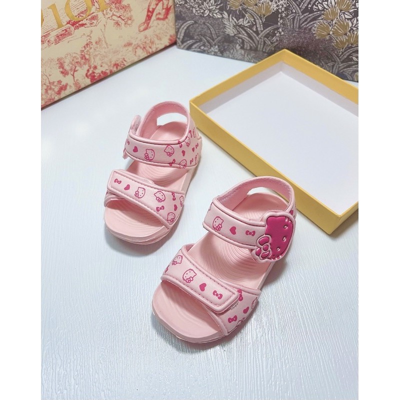 Xăng đan xốp trẻ em