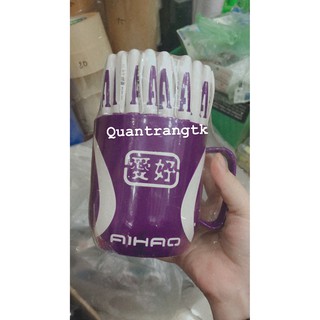 01 chiếc bút bi chữ A