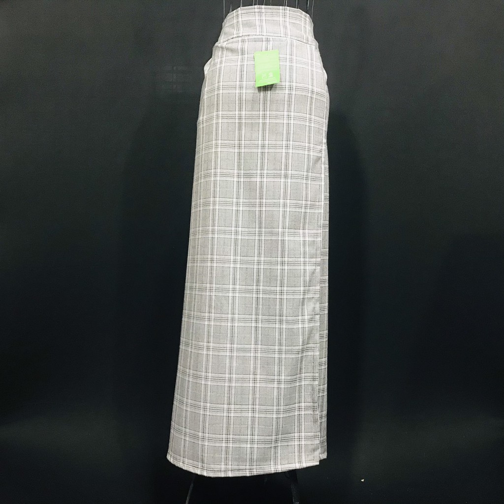 (Hang cao cap) Váy chống nắng xẻ tà vải caro dành cho người từ 50 kg đến 75kg | BigBuy360 - bigbuy360.vn