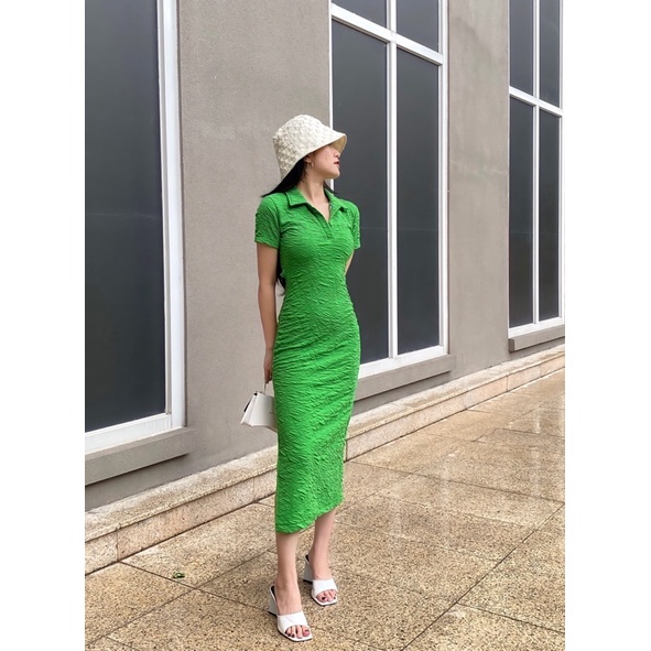 SALE Đầm polo tay ngắn khoét lưng cột dây vải dập nổi co giãn - by Whattowear