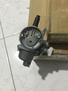 Bình xăng con ( bộ chế ) máy cắt cỏ T200. ĐƯỜNG KÍNH HỌNG GẮN CO XANG LÀ 21MM