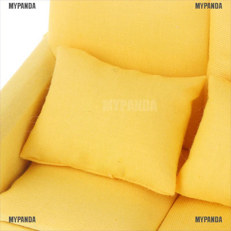 Ghế sofa nhỏ kèm 3 gối trang trí cho nhà búp bê