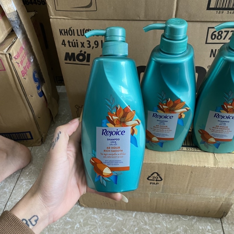 Dầu Gội Đầu Rejoice thái lan 600ml ( siêu mềm mượt )