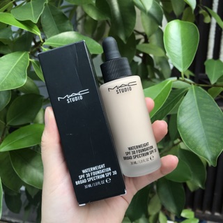 Kem nền MAC Studio Waterweight SPF 30 Foundation 30ml