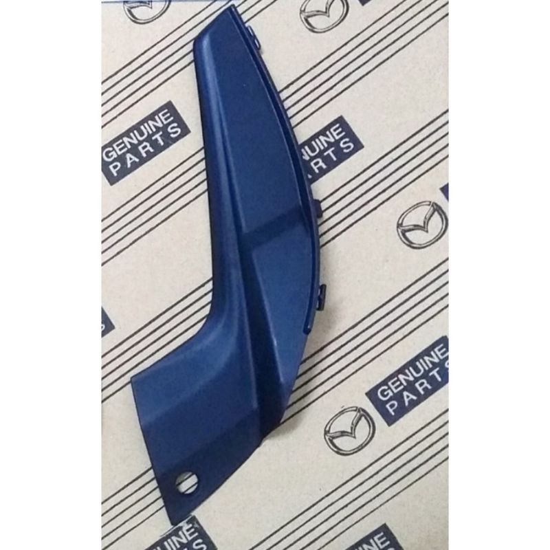 Ốp góc chân Kính chắn gió Mazda BT50 hàng chính hãng