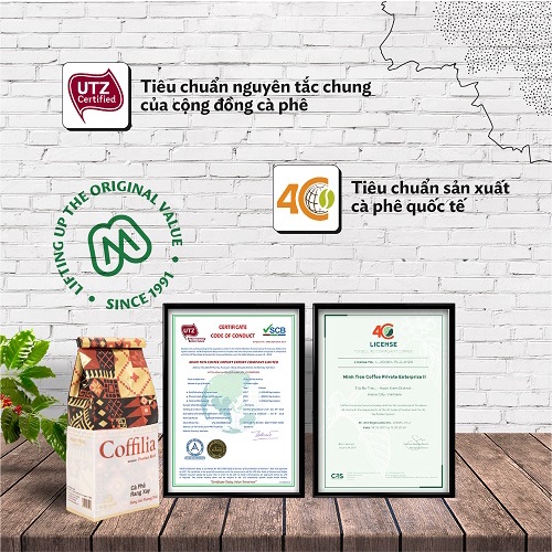 Cà phê hòa tan Coffilia vị đậm 12 gói và cà phê rang xay Coffilia Bừng sắc hương trái 250g