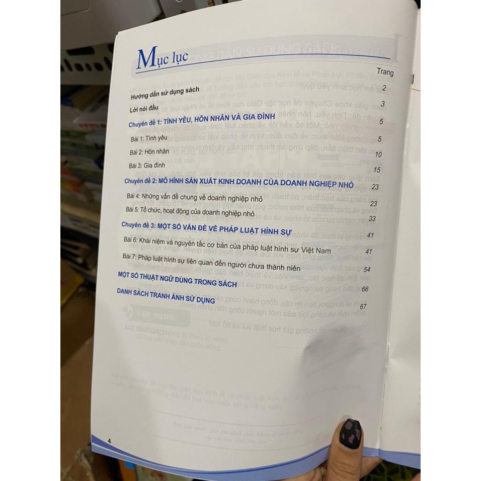 Sách - Chuyên đề học tập giáo dục kinh tế và pháp luật 10 ( kết nối ) + bán kèm 1 quyển bé tập tô màu