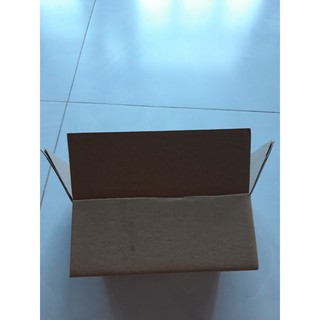 100 hộp 16×12×6 cm ( dài x rọng x cao)