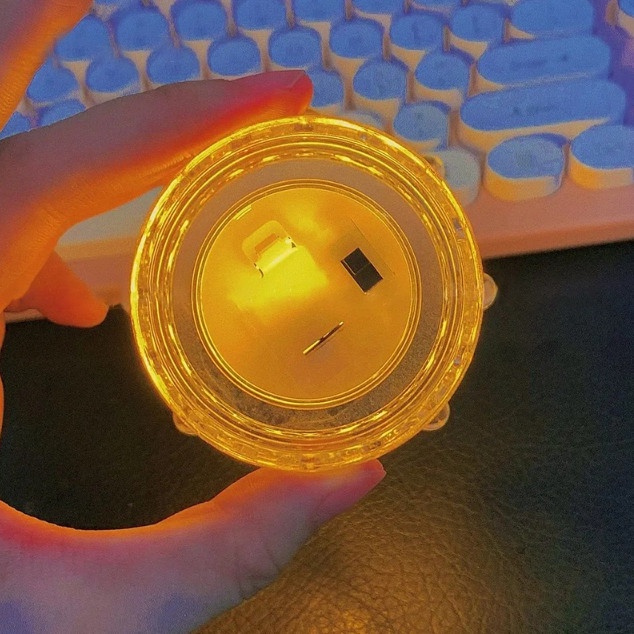 Đèn Trang Trí Hình Vương Miện Lấp Lánh Lung Linh Vàng Ấm