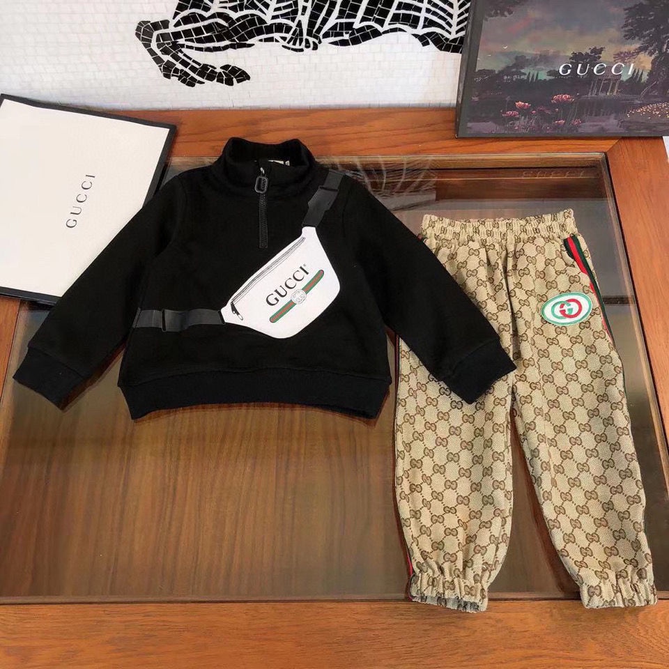 Bộ Áo Thun Tay Ngắn + Quần Sooc Gucci Chất Cotton Phong Cách Phương Tây Thời Trang Mùa Đông 2022 Cho Nam Và Nữ
