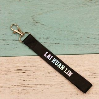 Name tab WANNA ONE f105