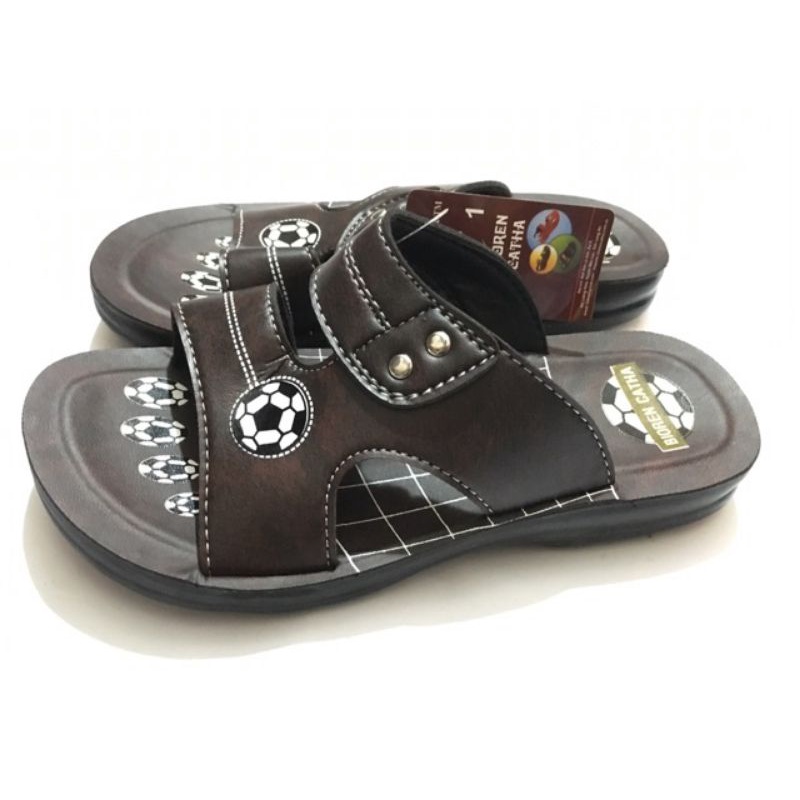 Dép Giả da cho bé trai hình quả bóng