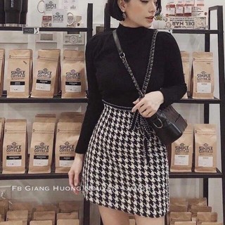 Chân váy dạ ngắn họa tiết zic zac