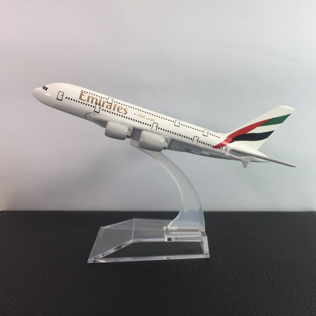 Mô hình máy bay kim loại UAE Emirates Airlines 16cm dòng Airbus A380 món quà tặng mô hình die-cast t