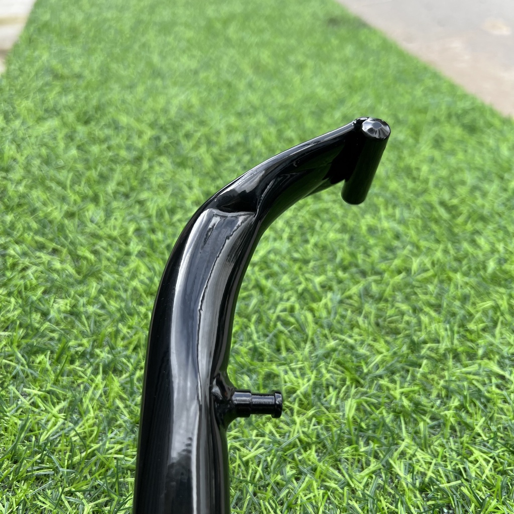 Chân chống nghiêng Dream Thái