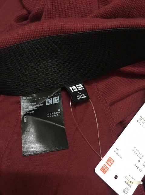 Chân váy dáng đuôi cá tôn dáng Uniqlo