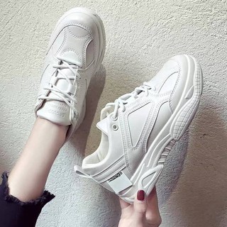 Giày Sneaker Nữ Viền Chữ
