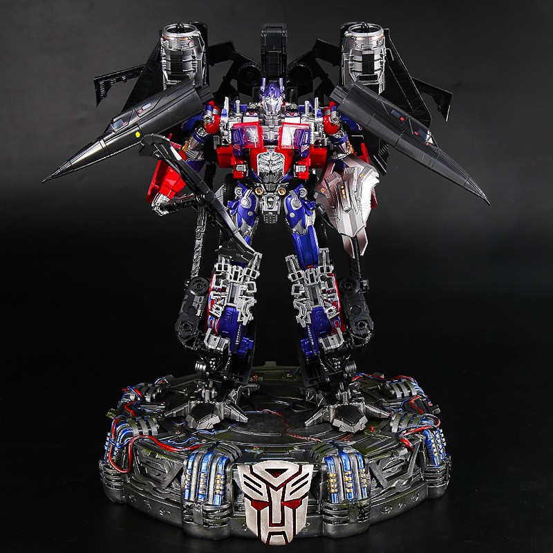 Đế trưng mô hình Transformer Autobot và Decepticon