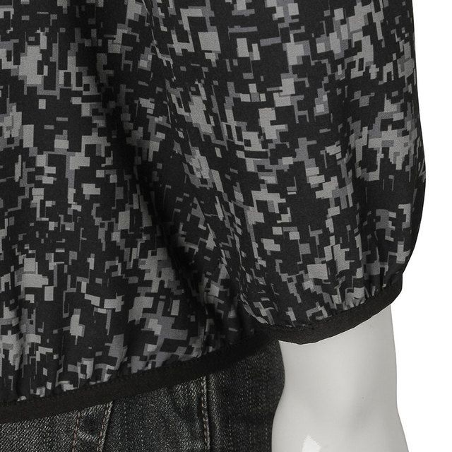 Áo khoác gió nam có mũ của GU