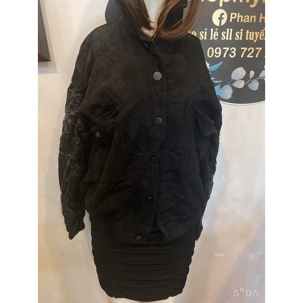 áo khoát dạ lộn màu đen phối da Hàng si
