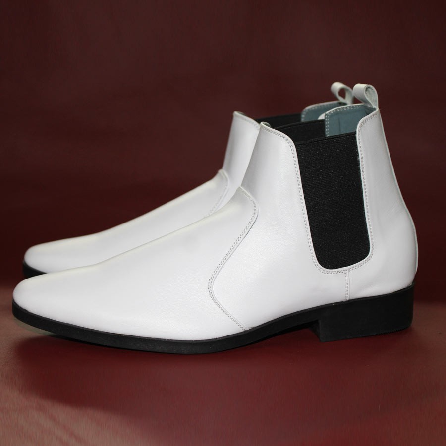 Giày boot nam da bò màu trắng .Bảo hành 12 tháng.Mã số: B151