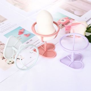 Giá để mút trang điểm