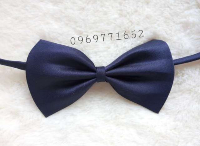Nơ áo sơ mi bé trai