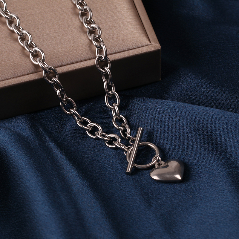 Dây chuyền choker mặt trái tim phong cách Harajuku cổ điển