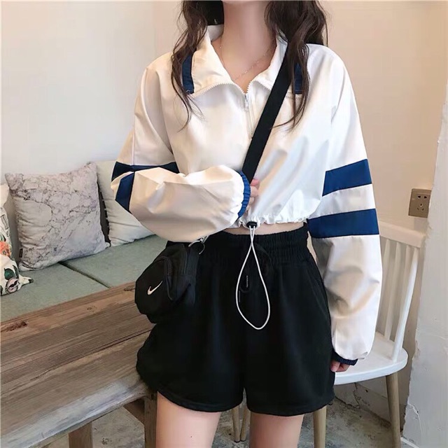 Áo thun croptop polo phối màu xanh dương HÀNG Y HÌNH | BigBuy360 - bigbuy360.vn