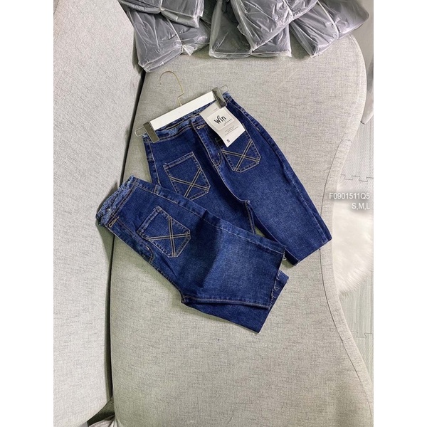 Quần jeans ngố túi nổi