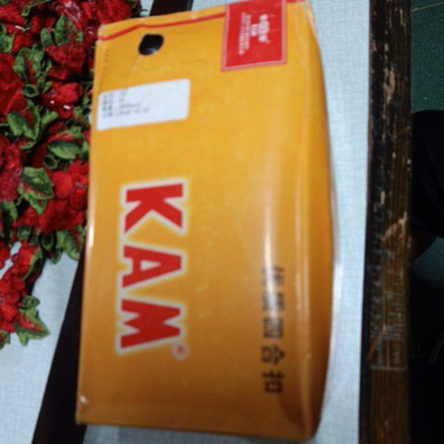 Cúc  bấm  nhựa