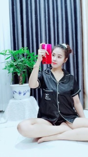 đồ bộ đùi chất phi lụa