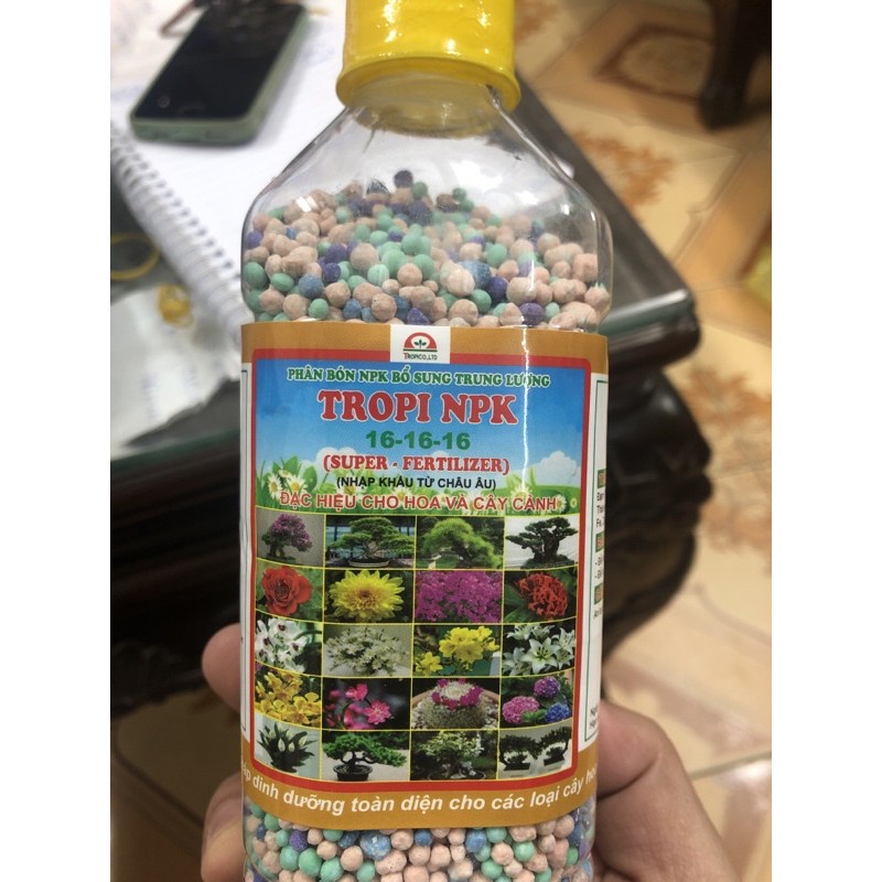 PHÂN BÓN NPK 16 - 16 - 16+TE  500g - CHÚA HÀM LƯỢNG DINH DƯỠNG CAO