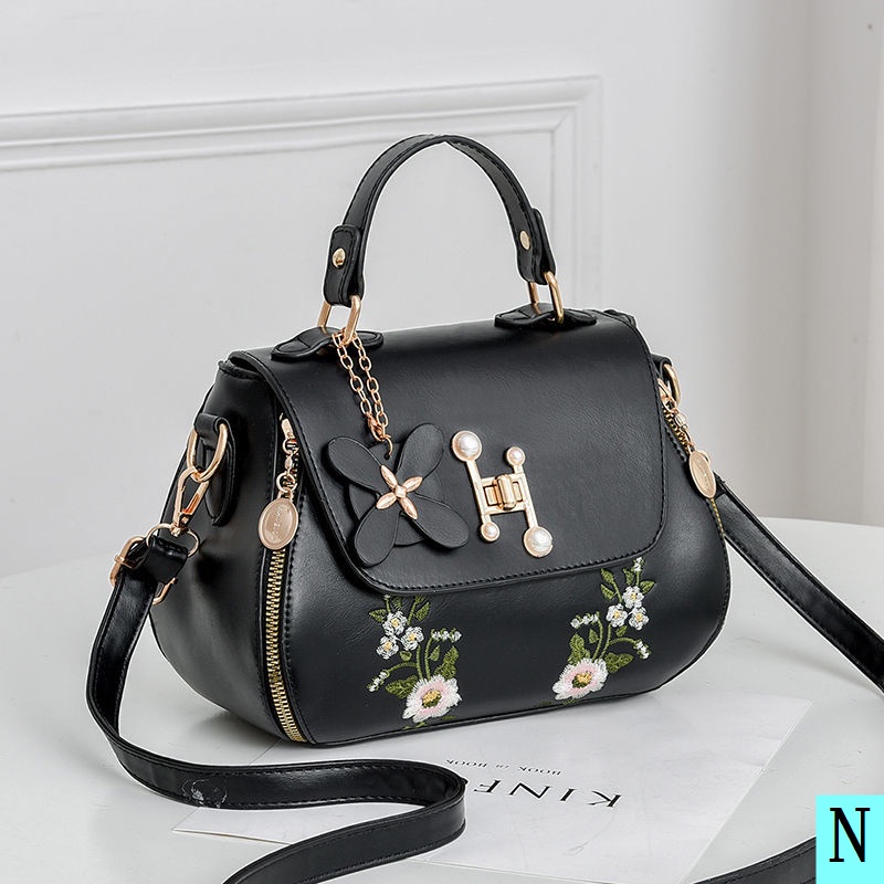 Túi Xách Đeo Vai Thêu Họa Tiết Phong Cách Mới 2020 Cho Phụ Nữ Trung Niên