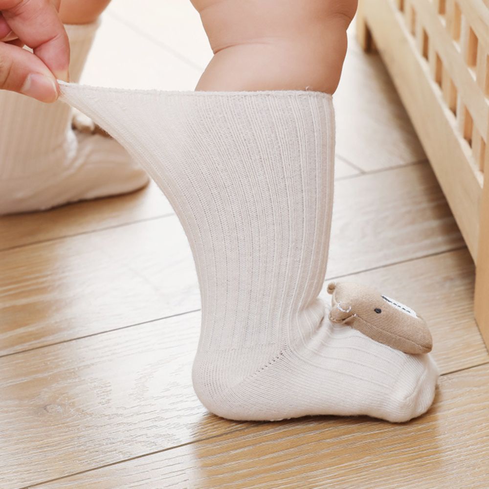 Tất cao cổ hình thú, hoa quả giữ ấm chân, chống trượt họa tiết dễ thương cho bé