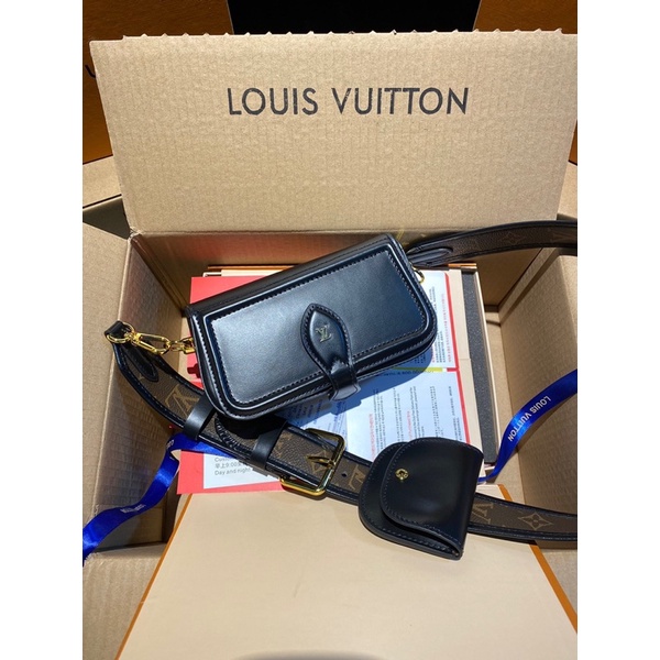 Túi đeo chéo nữ Louis Vuitton LV Officier da thật cao cấp