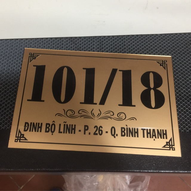 Bảng số nhà - biển số nhà mica nhiêu kích thước