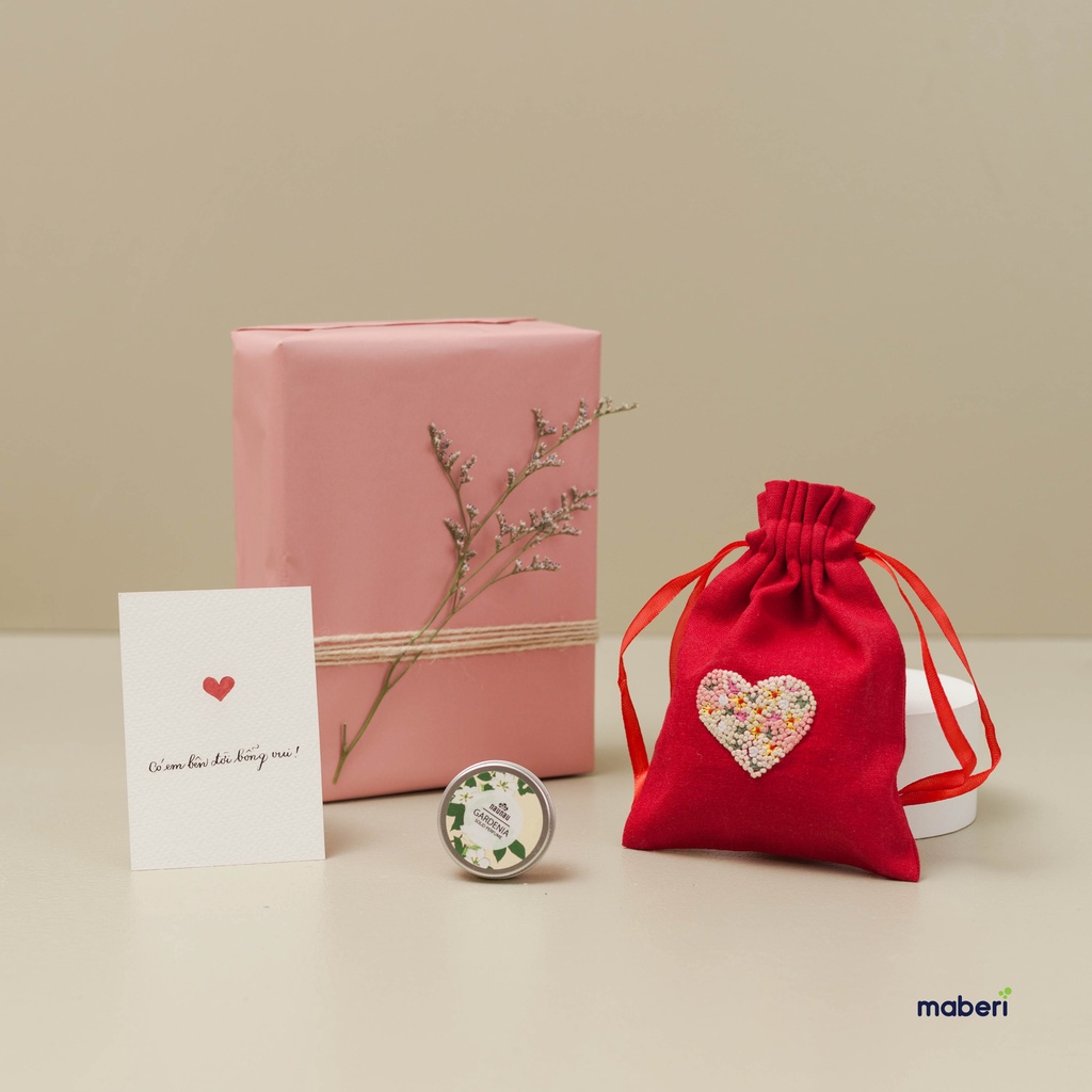 Gift set quà tặng Nước hoa khô Naunau và túi thêu tay
