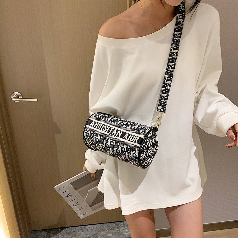 Túi Đeo Chéo Thiết Kế Mới Cao Cấp Thời Trang Dành Cho Mùa Hè