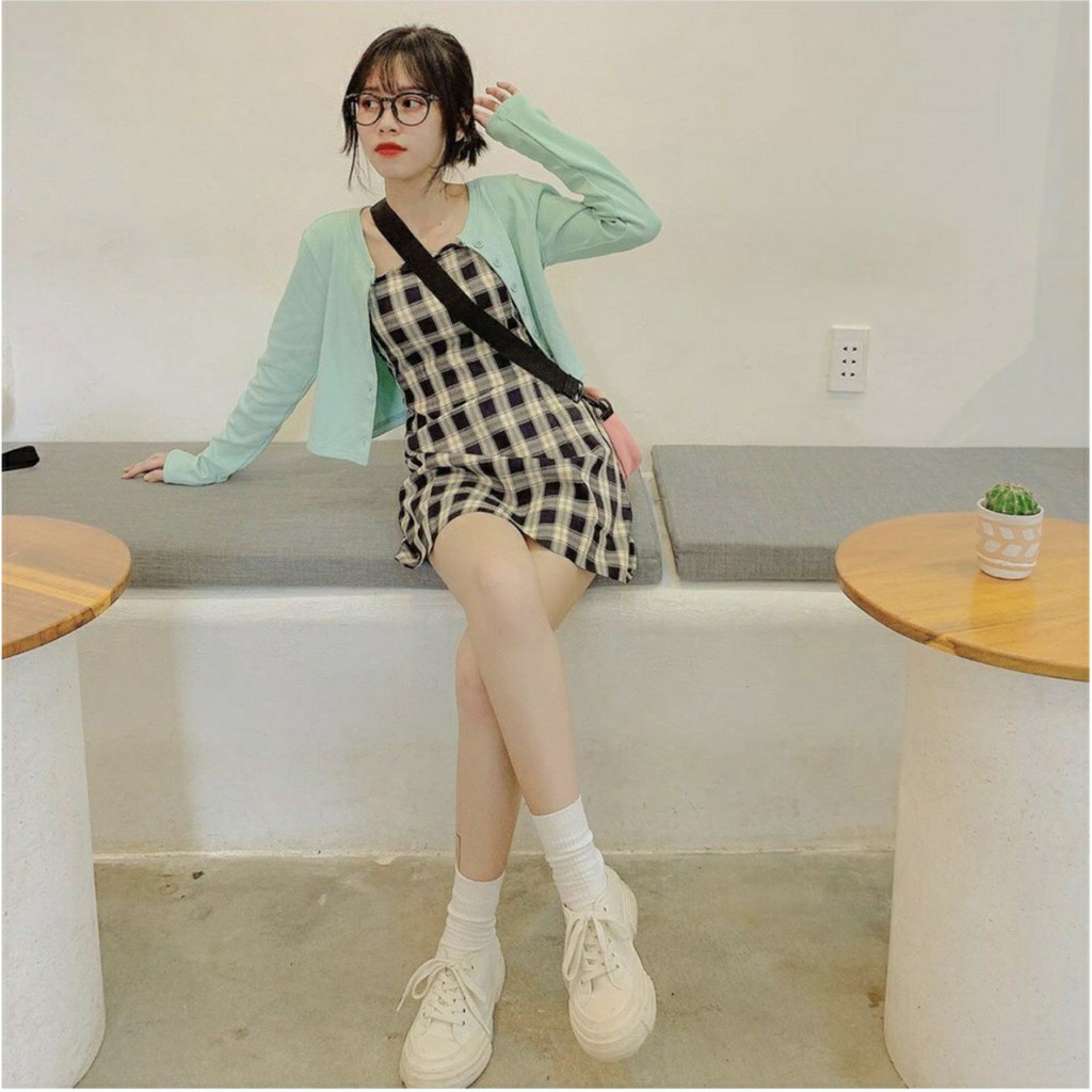 Áo croptop dài tay YAN phối khuy nhiều màu