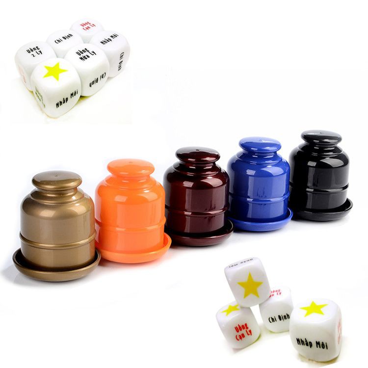 Bộ Xí Ngầu Chơi Đồ Uống với 6 mặt chữ